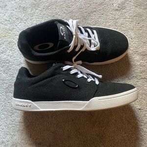 Men’s Oakley Shoe